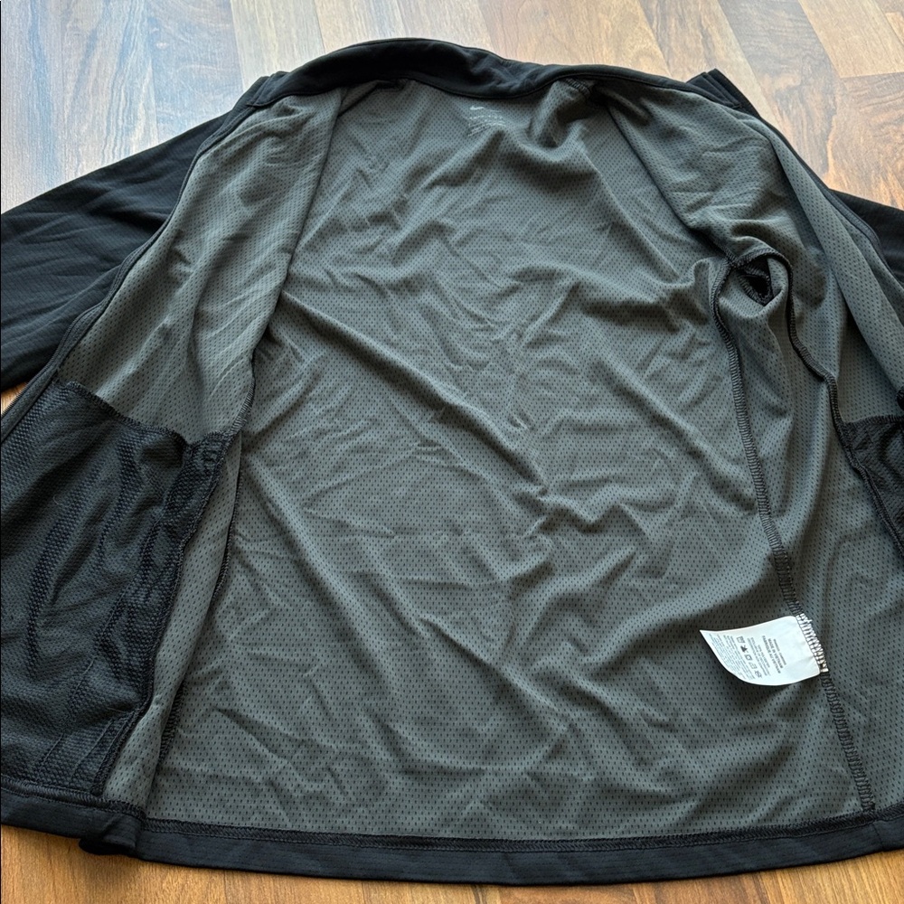 Nike Woman’s Size S Black Lightweight Full-Zip Training Jacket - Picture 5 of 11